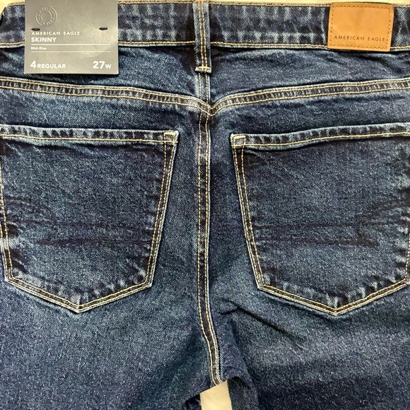 NWT-American Eagle Size 4 Reg. Length Mid-Rise Stretch Skinny Jean - Picture 7 of 7